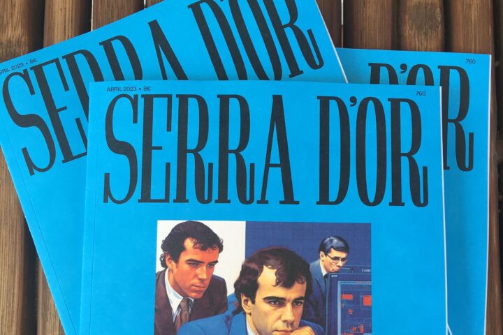 La revista Serra d'Or redissenyada (fotografia: ACN).